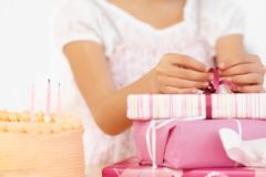 Что подарить девочке 12 лет на день рождения