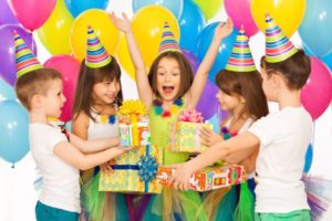 Что подарить девочке 7 лет на день рождения